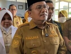 Wali Kota Jambi Maulana Kunjugi Remaja Yang Terkena Gizi Buruk