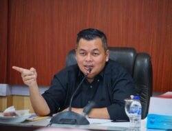 RDP dengan Bank Jambi dan OJK, Kemas Faried Minta Layanan Wajib Normal Sebelum 1 Maret