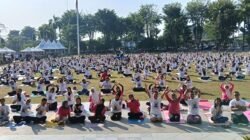 Pengkot Jambi Gelar Yoga Di lapangan Kantor Wali Kota.